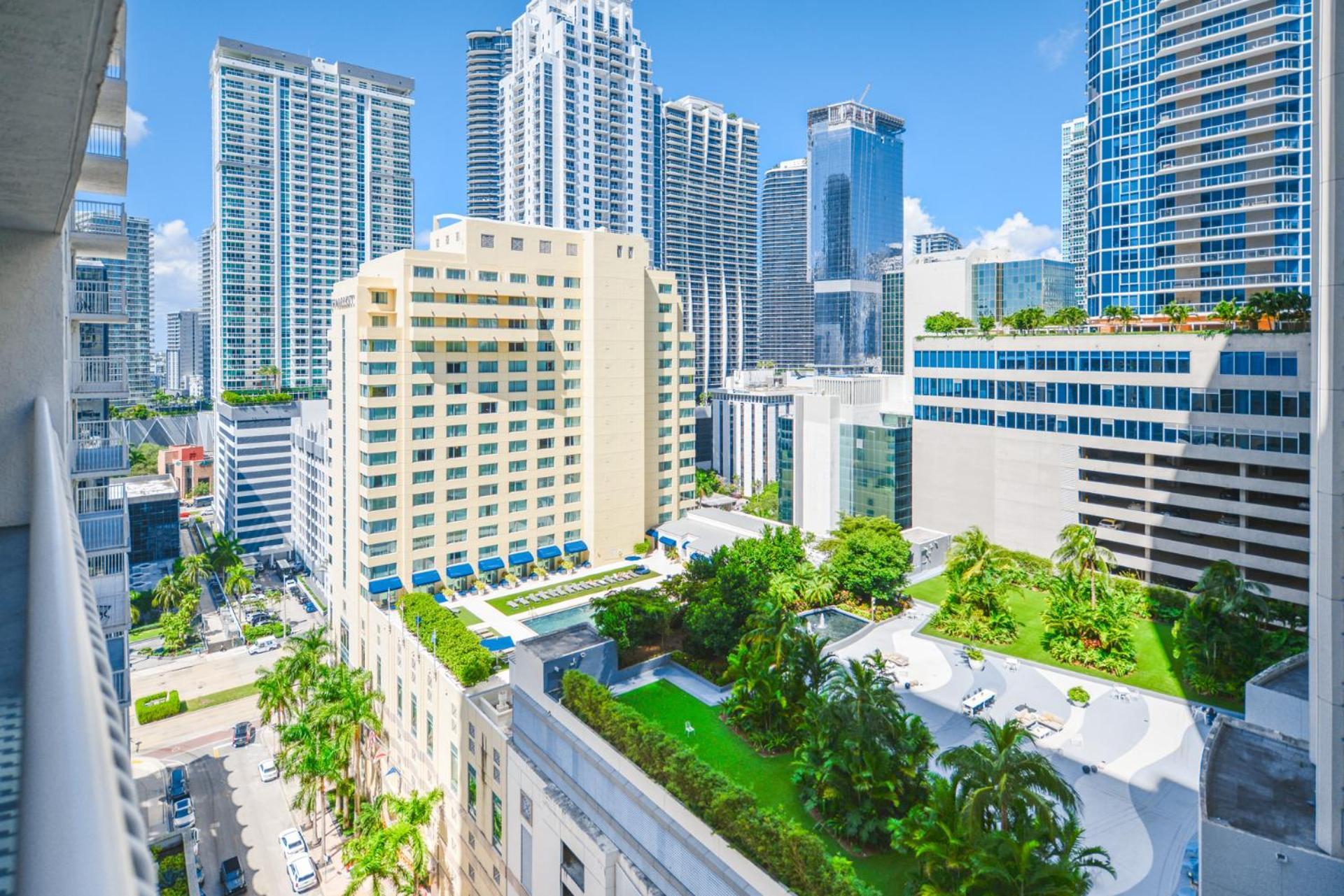 Wonderful Condo In The Heart Of Brickell With Pool Miami Kültér fotó